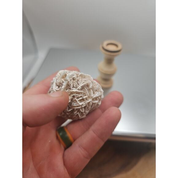 Desert Rose Crystal Stone W/stand 71grams - Picture 8 of 12